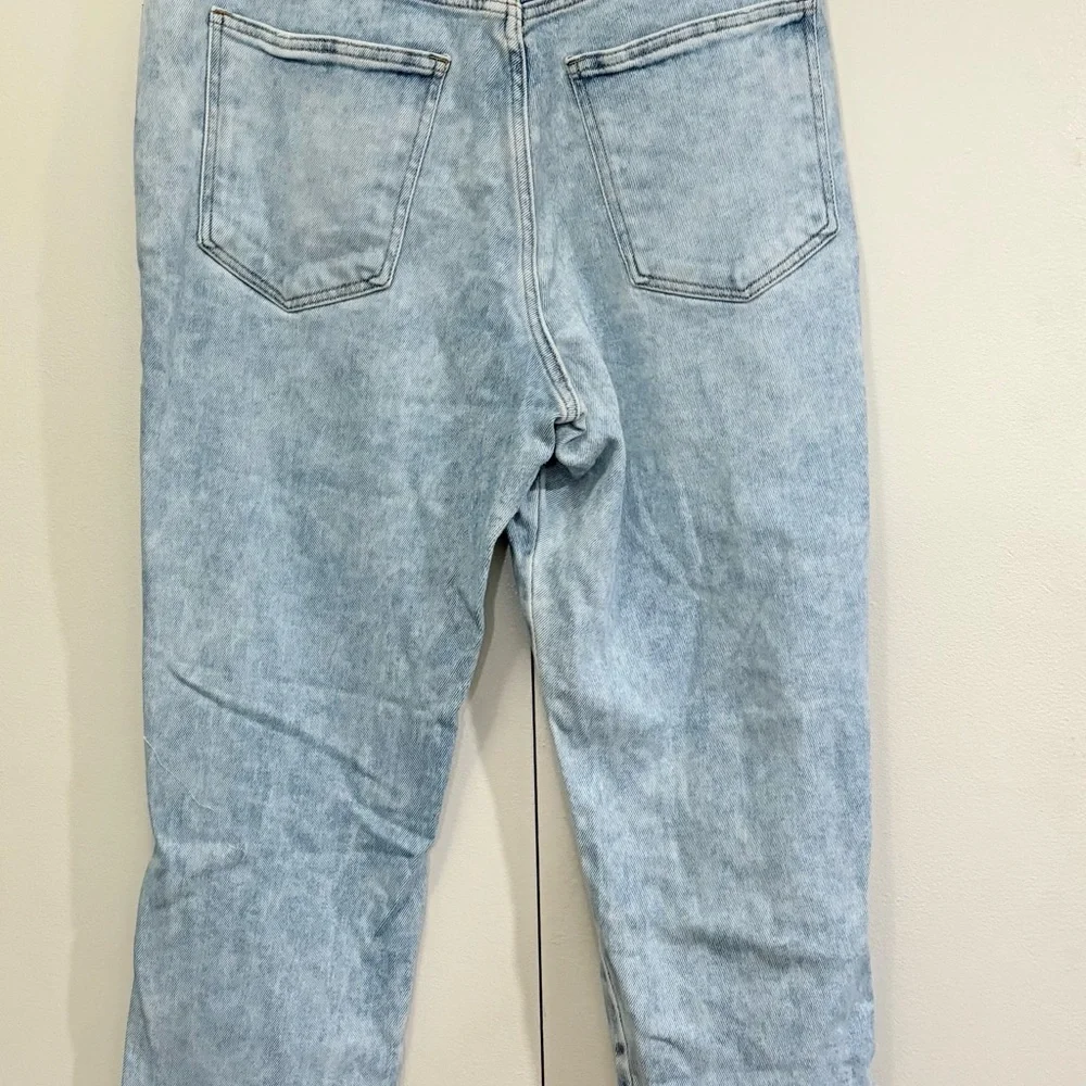 Arizona Jean Company Light Blue Distressed Boyfriend Jeans - Picture 4 of 6